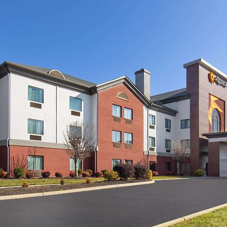 La Quinta By Wyndham Loudon Hotel Exterior photo
